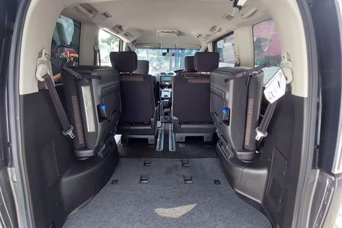 Used 2017 Nissan Serena HIGH WAY STAR A/T