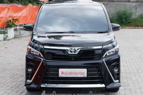 Used 2017 Toyota Voxy 2.0L AT