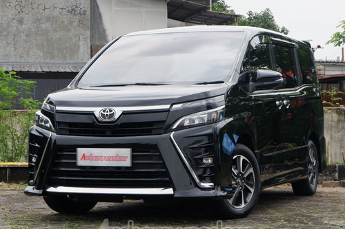 Used 2018 Toyota Voxy 2.0L AT