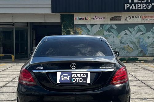 Dijual 2016 Mercedes Benz C-Class Sedan C 250 AMG bekas