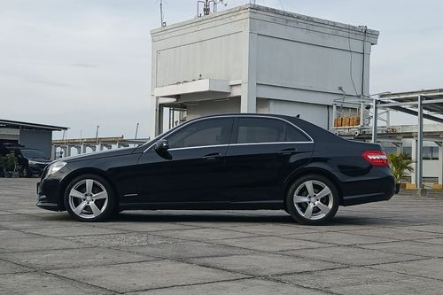 Dijual 2013 Mercedes Benz E-Class E 250 AVANGARDE CKD AT bekas
