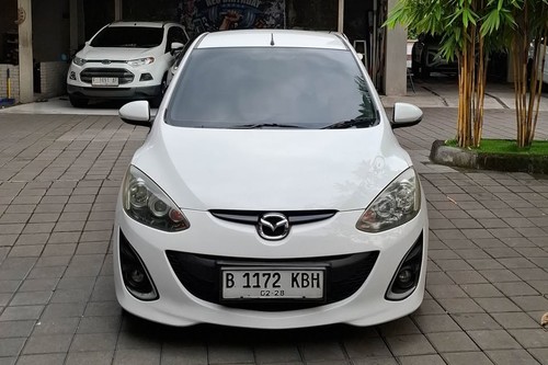 2012 Mazda 2 Sedan  R 1.5 AT bekas