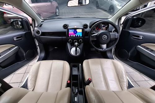 2012 Mazda 2 Sedan R 1.5 AT bekas