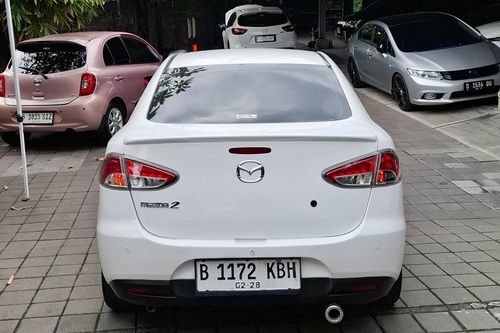 Dijual 2012 Mazda 2 Sedan R 1.5 AT bekas