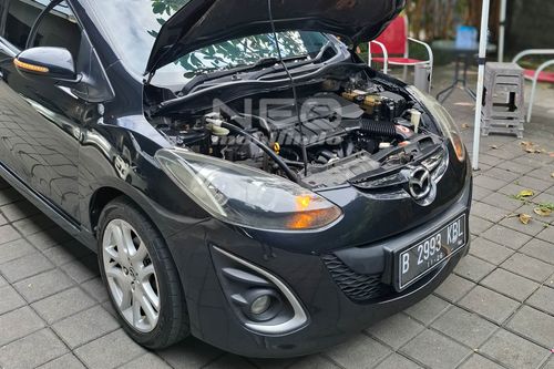 2013 Mazda 2 Hatchback HATCHBACK 1.5 RZ AT tua