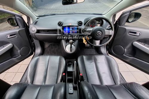 2013 Mazda 2 Hatchback HATCHBACK 1.5 RZ AT tua