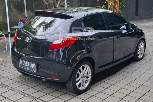 Dijual 2013 Mazda 2 Hatchback HATCHBACK 1.5 RZ AT bekas