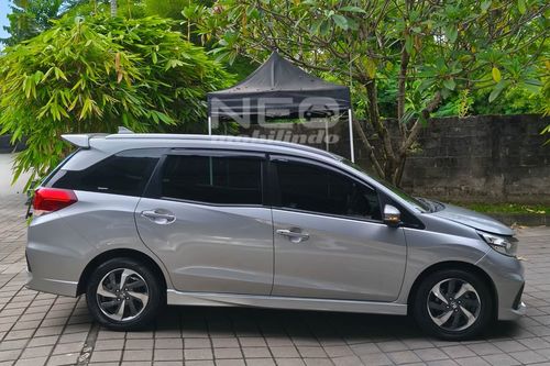 Dijual 2017 Honda Mobilio E 1.5L AT bekas