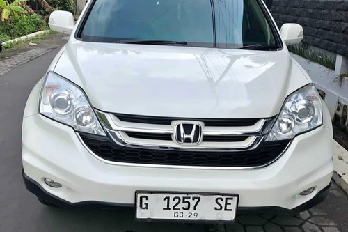 2011 Honda CR-V  2.4L AT bekas