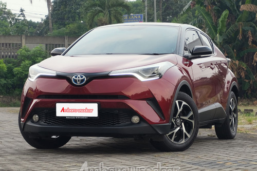 2019 Toyota CHR Hybrid 1.8L Dual Tone