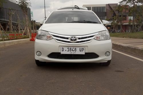 2014 Toyota Etios Valco  EMT