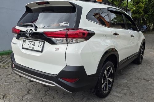 2024 Toyota Rush 1.5 S MT GR Sport bekas