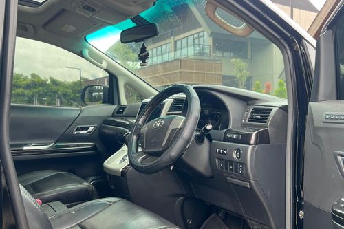 2012 Toyota Alphard  2.4 AT