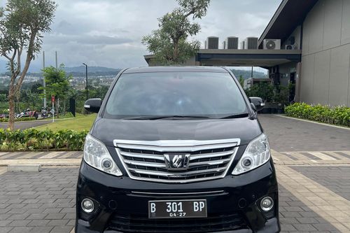 2012 Toyota Alphard  2.4 AT bekas