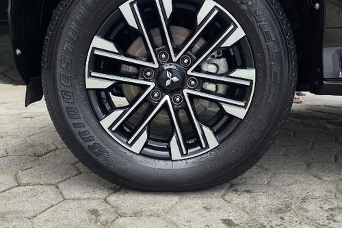 Used 2024 Mitsubishi Pajero Sport Dakar AT 4x2