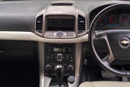 Dijual 2015 Chevrolet Captiva DOHC 2.0 AT bekas