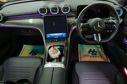 2023 Mercedes Benz C-Class Sedan C 300 AMG Line bekas
