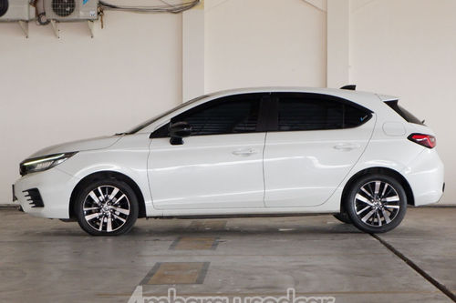 Dijual 2021 Honda City Hatchback RS CVT bekas