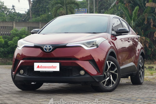 2019 Toyota CHR Hybrid 1.8L Dual Tone
