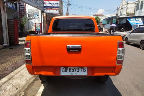 Dijual 2011 Ford Ranger DC 2.5 XLT 4X4 MT bekas