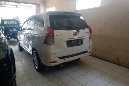 2013 Daihatsu Xenia  1.3L R DLX MT