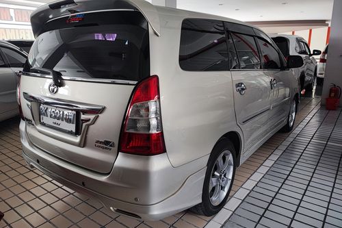 2012 Toyota Kijang Innova V Luxury A/T Gasoline Bekas