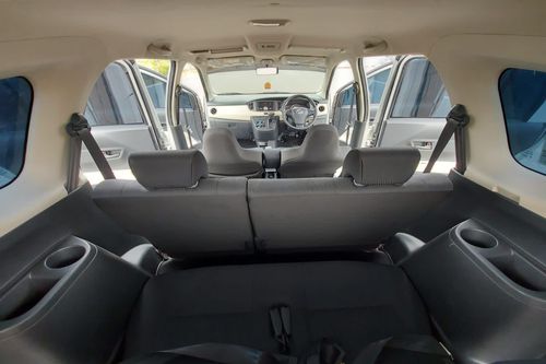 Dijual 2023 Daihatsu Sigra 1.2 X AT bekas