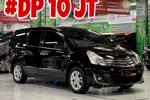 2013 Nissan Grand Livina 1.8L XV A/T