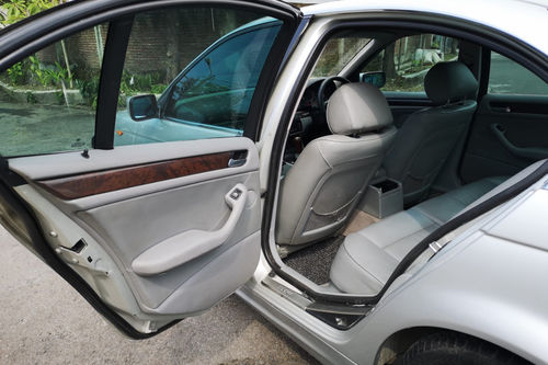 Used 2003 BMW 3 Series Sedan 325iat