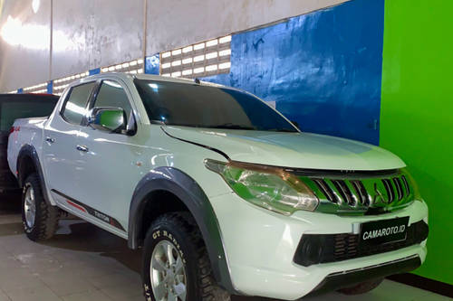 2015 Mitsubishi Triton  GLS MT Double Cab 4WD bekas