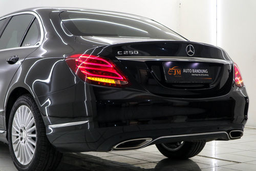 Used 2015 Mercedes Benz C-Class Sedan C 250 Exclusive