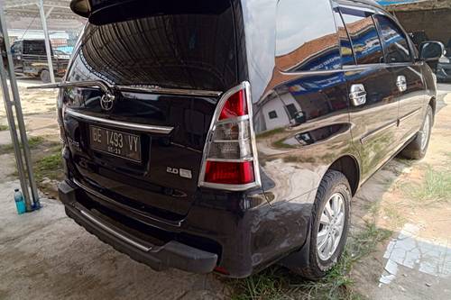 2011 Toyota Kijang Innova 2.0 E MT