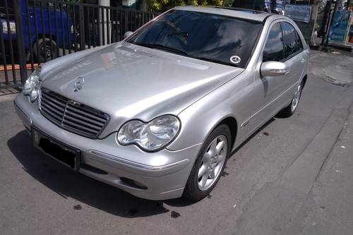 2004 Mercedes Benz C-Class  C 240 AT bekas