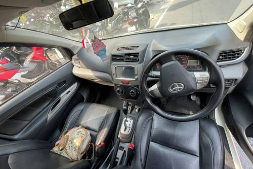 2013 Toyota Avanza Veloz  1.5 AT