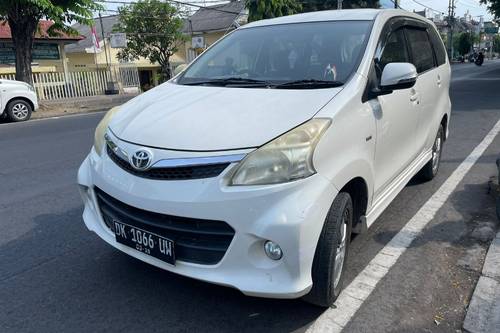 2013 Toyota Avanza Veloz  1.5 AT