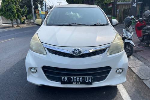 2013 Toyota Avanza Veloz  1.5 AT