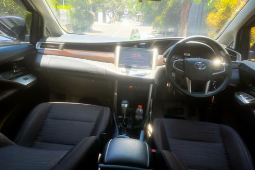 2020 Toyota Kijang Innova REBORN 2.0 V AT