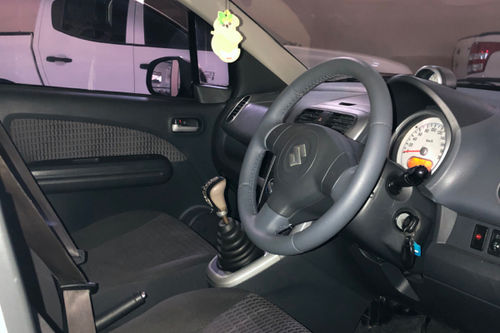 Dijual 2014 Suzuki Splash GL MT bekas