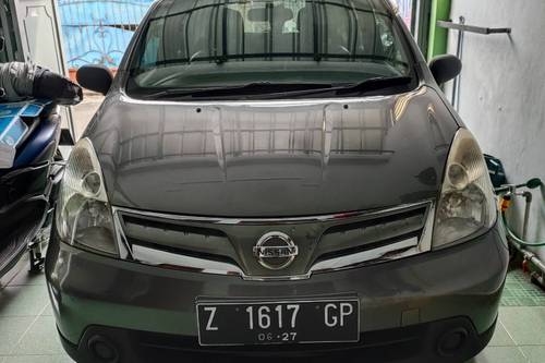 2012 Nissan Grand Livina 1.5 SV MT bekas