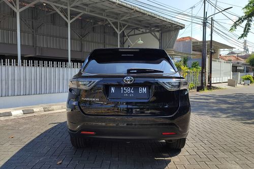 Old 2015 Toyota Harrier 2.0L Audioless AT