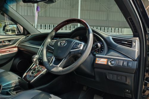 Used 2015 Toyota Harrier 2.0L Audioless AT