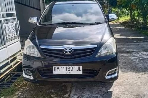 2010 Toyota Kijang Innova 2.0 G AT bekas
