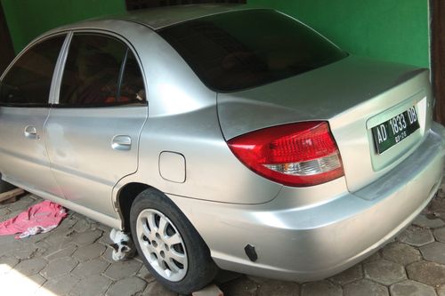 Dijual 2004 Kia Rio M/T bekas