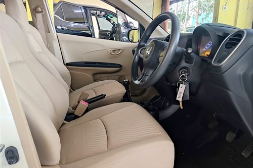 2016 Honda Mobilio E  MT bekas