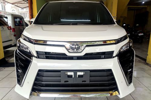 2018 Toyota Voxy 2.0L AT