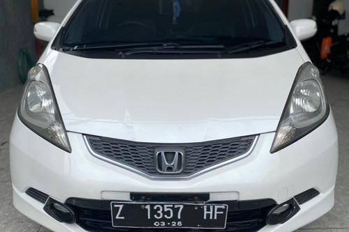 2011 Honda Jazz  1.5L RS AT
