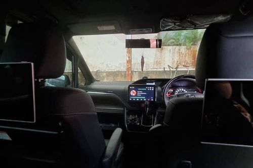 Old 2019 Toyota Voxy 2.0L AT