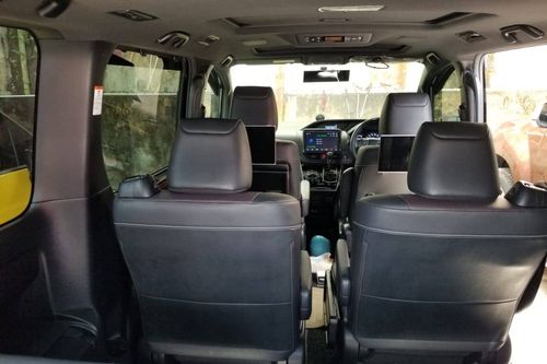 Second hand 2019 Toyota Voxy 2.0L AT 