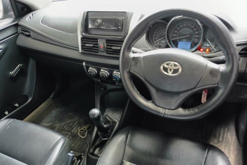 Dijual 2014 Toyota Limo 1.5 STD TAXI bekas