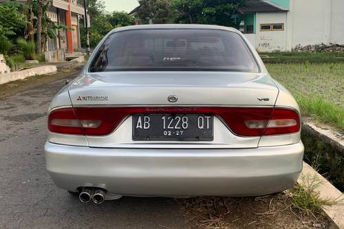 Dijual 1993 Mitsubishi Galant 2.0 DOHC MT SDN bekas